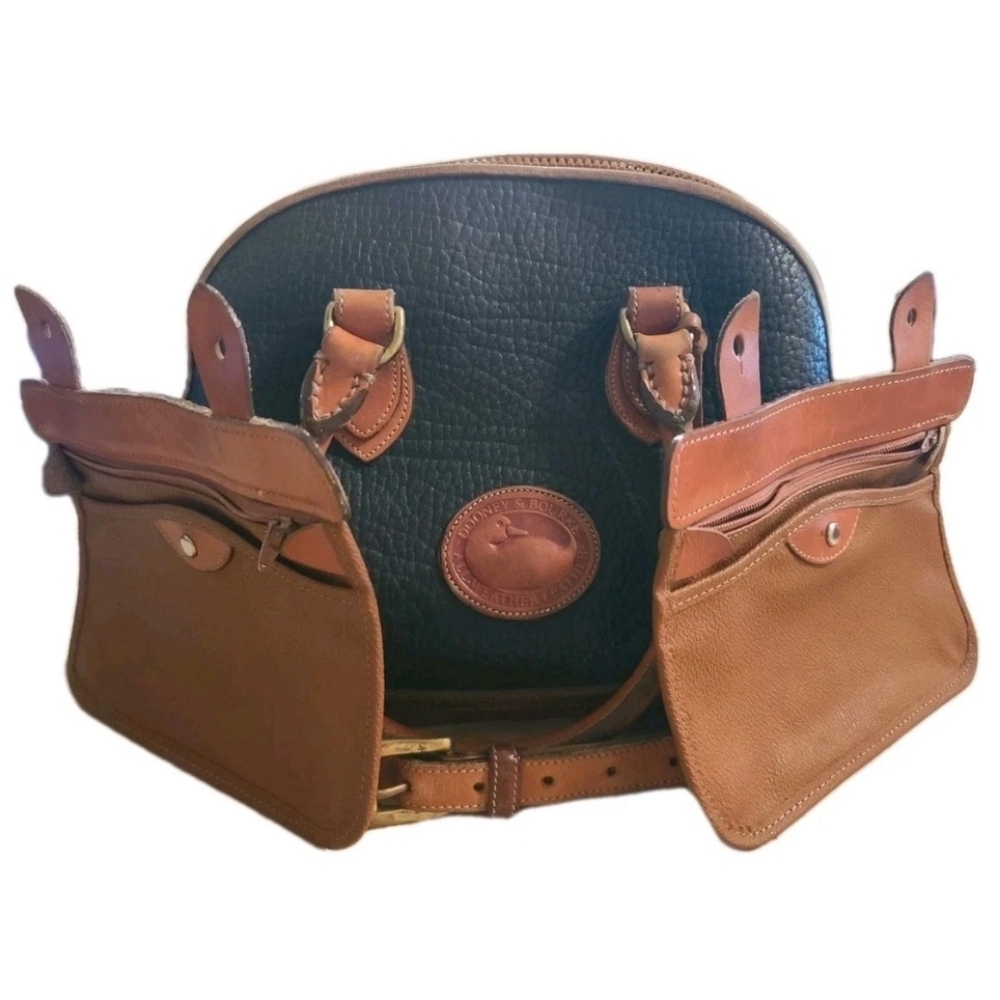 Dooney & Bourke Vintage 90's AWL Norfolk Dome Purse in Deep Navy and British Tan